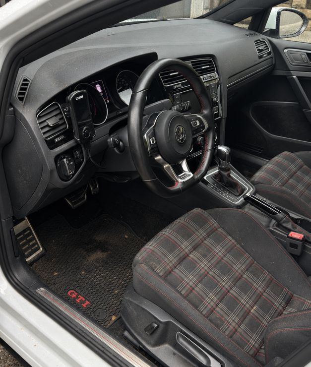 Oprana unutrašnjost automobila
